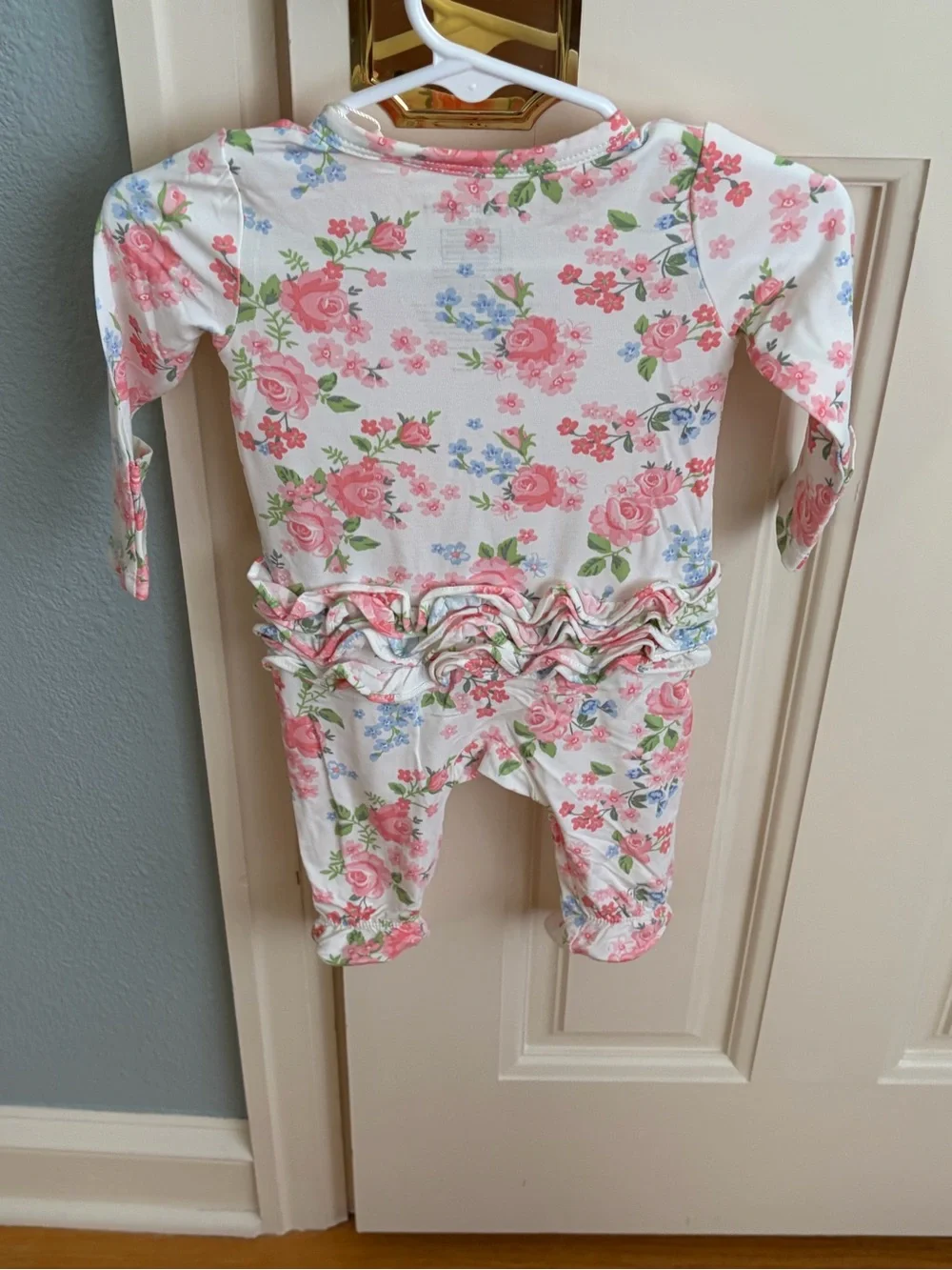 NWT Angel Dear Bamboo Pink & Blue Rose Floral Ruffle Back Footie Pajama